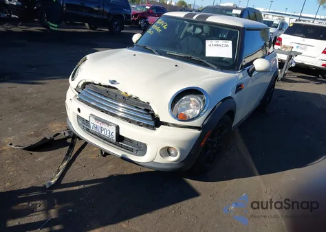 2013 Mini Hardtop Cooper из США, поврежденный, VIN WMWSU3C55DT691761